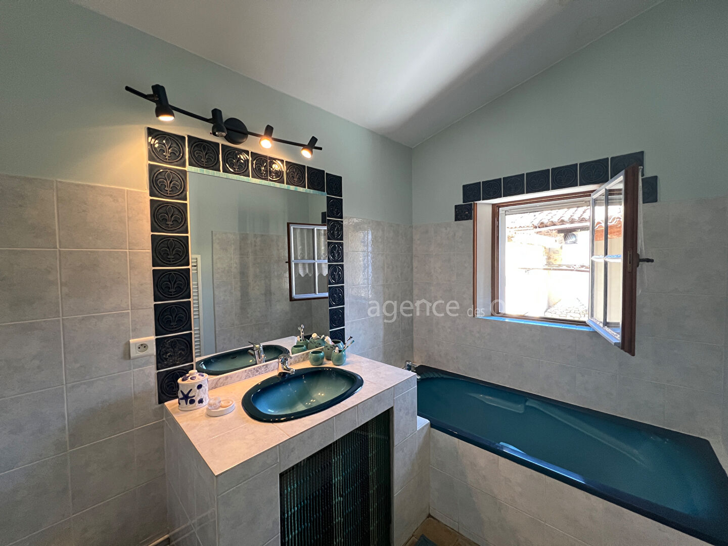 House in Saint Martin de Castillon