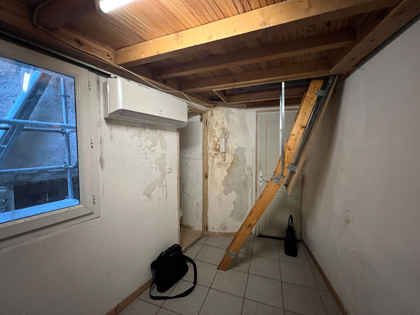 Unusual studio apartment in Apt, 16sqm