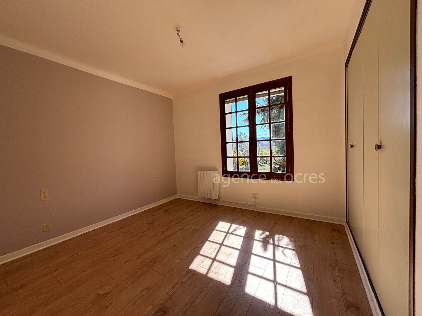 Maison à rénover avec fort potentiel à Roussillon (84220)