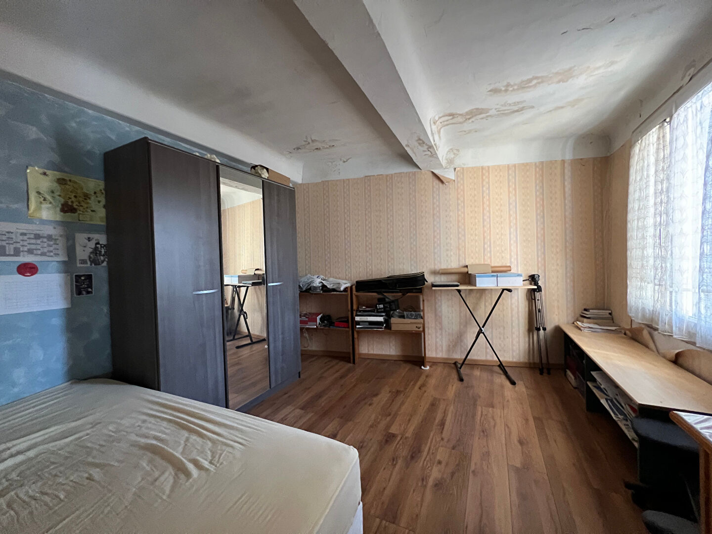 Building in the city center of Apt, 340sqm