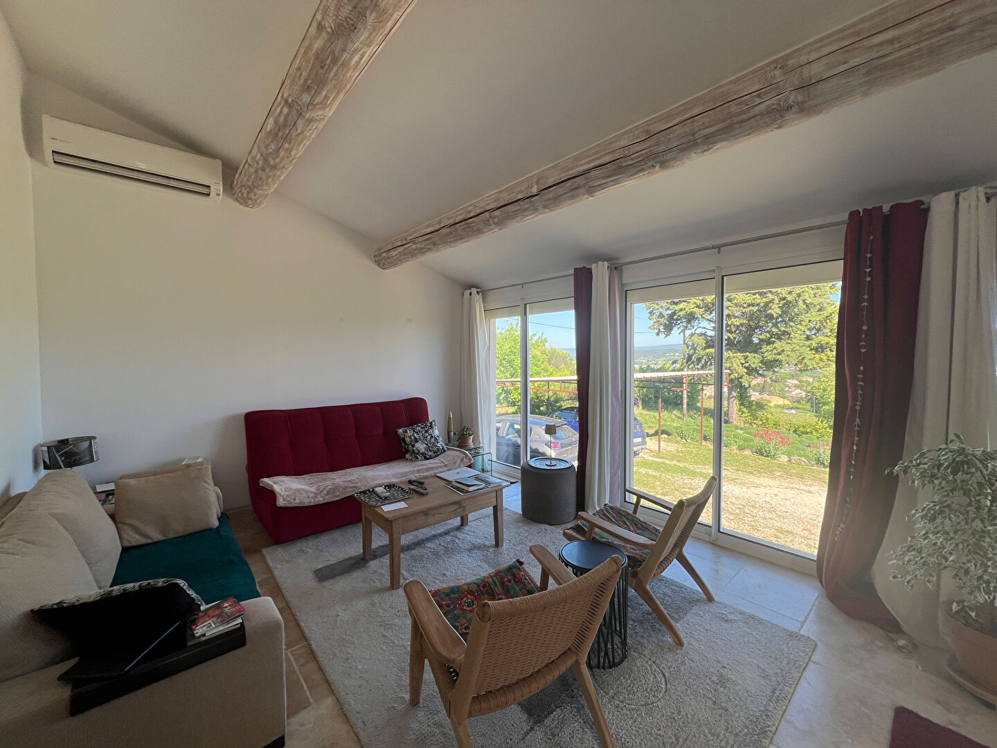 House with magnificent view, 114sqm, in Apt
