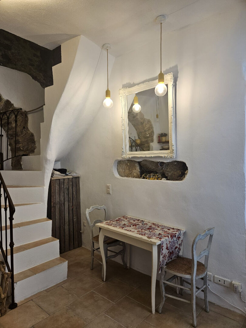 Bonnieux house, 2 rooms