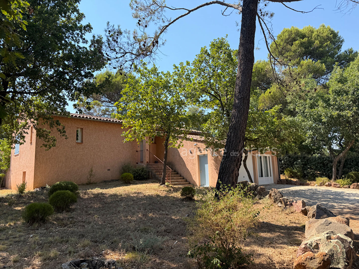 Roussillon Villa de plain-pied au coeur d'un environnement privilégié
