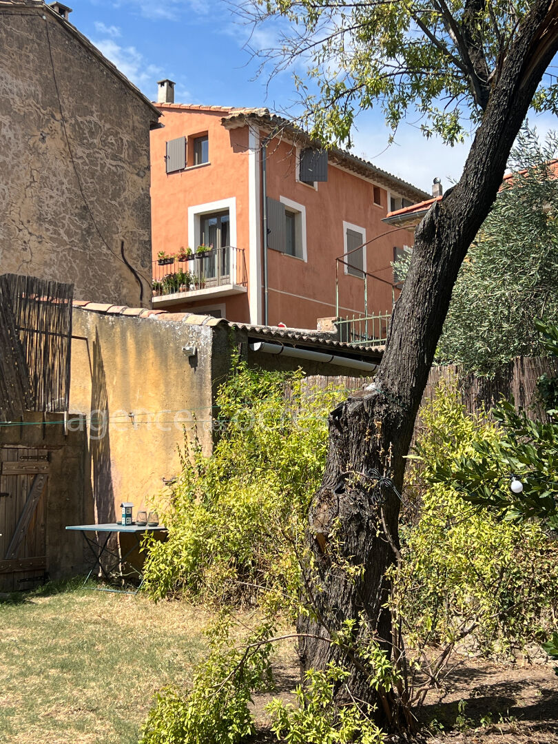 Village house in Rustrel