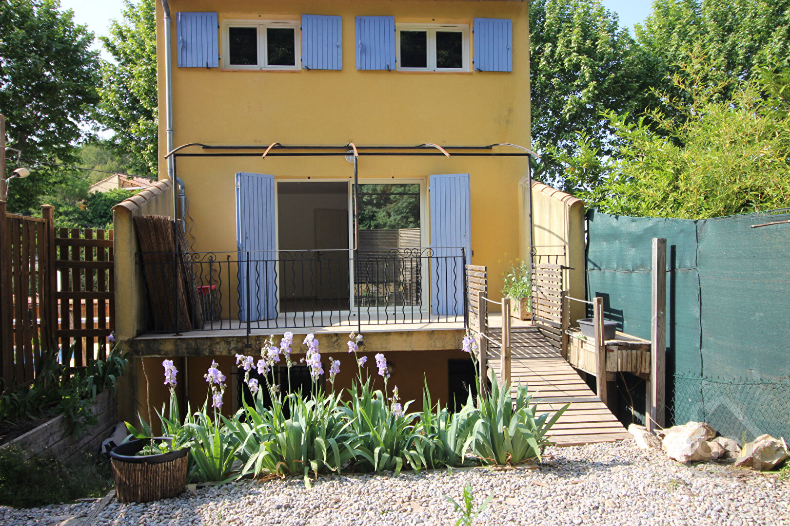 Maison de village T4 avec garage et terrasse à RIANS