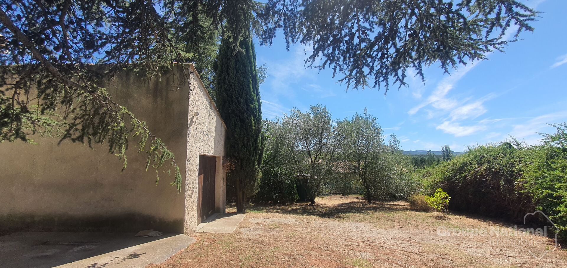 Photo Maison INDIVIDUELLE avec Garage image 1/6