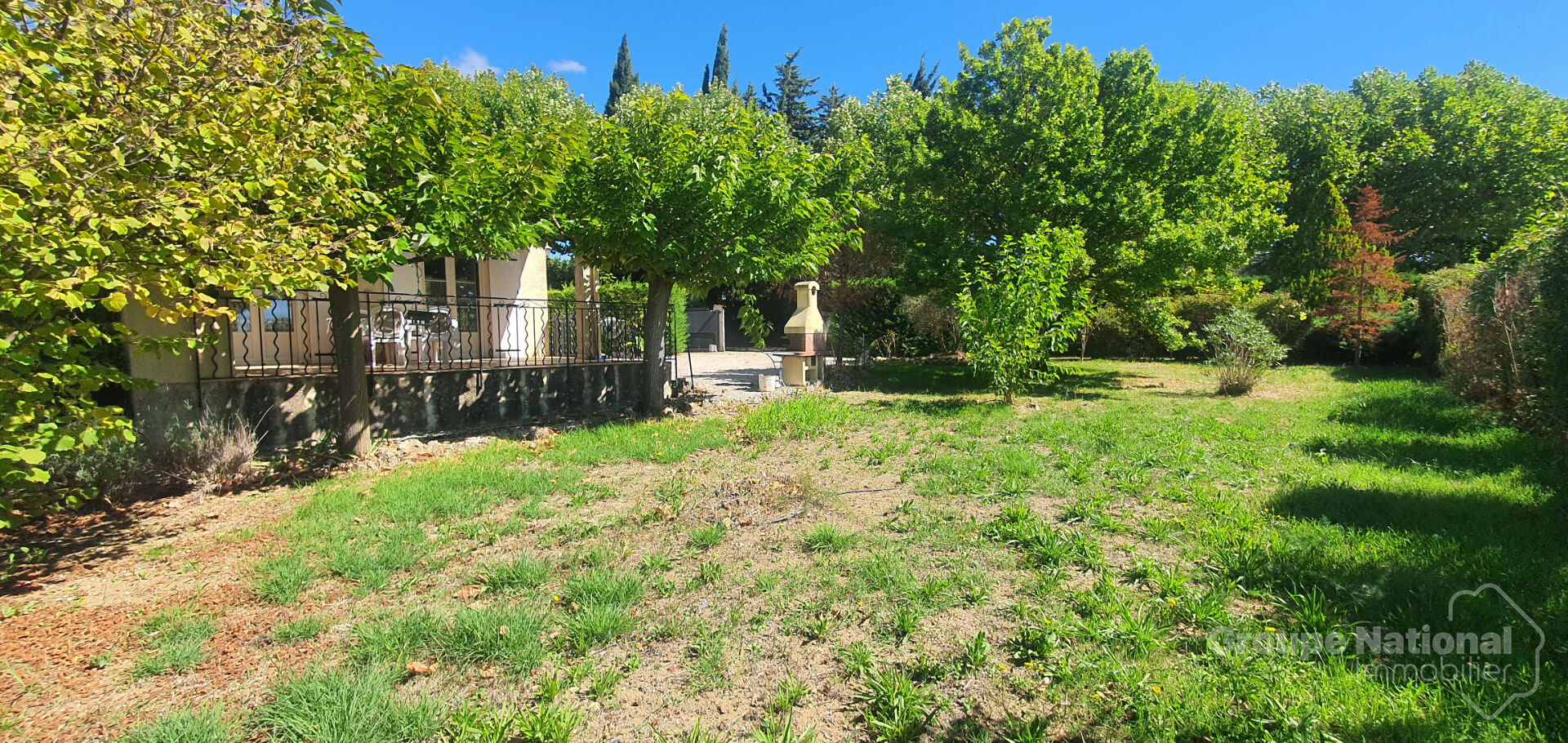 Photo Maison de plain-pied 4 pièces 92 m² habitables sur 1000 m² de terrain clos ? Environnement calme image 1/6