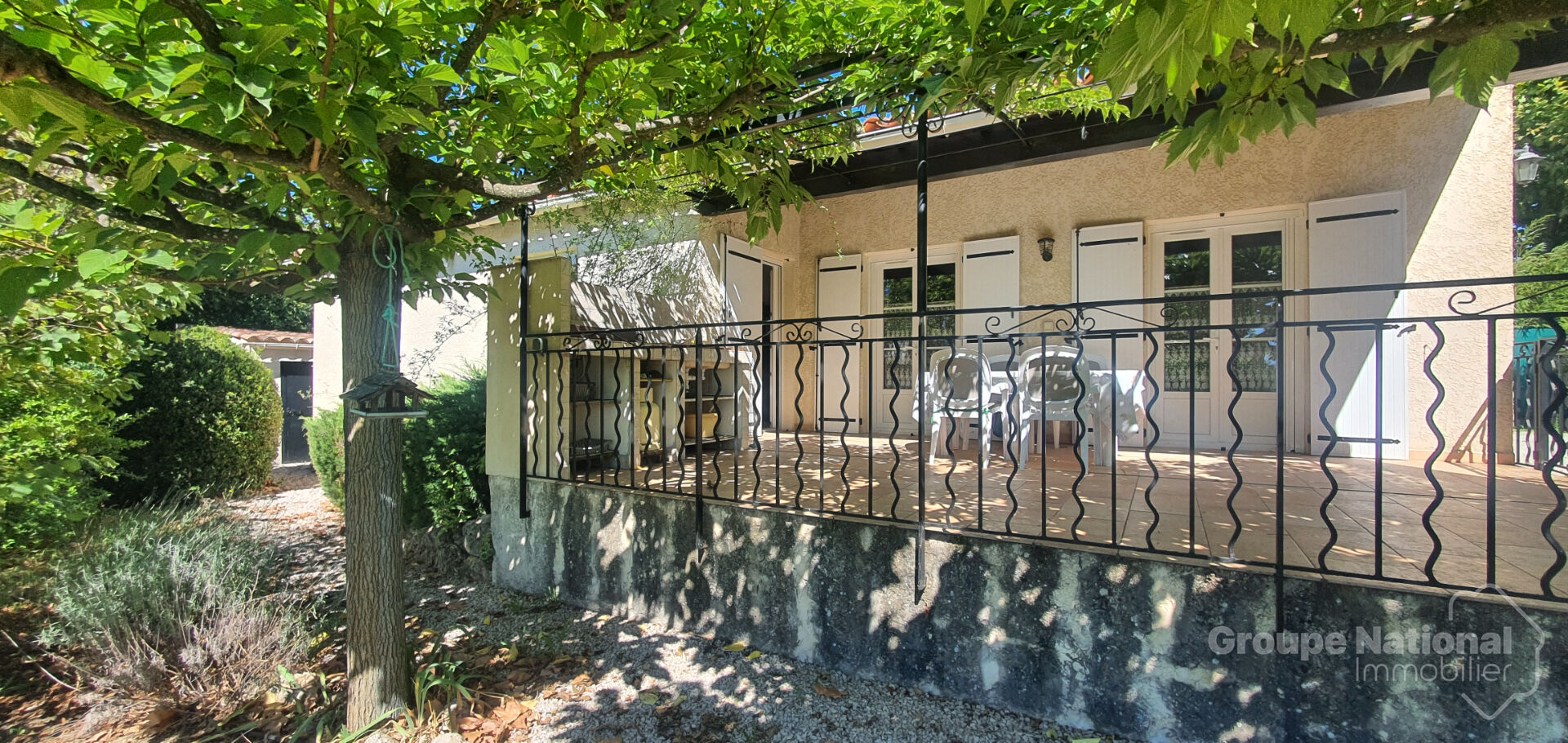 Photo Maison de plain-pied 4 pièces 92 m² habitables sur 1000 m² de terrain clos ? Environnement calme image 2/6