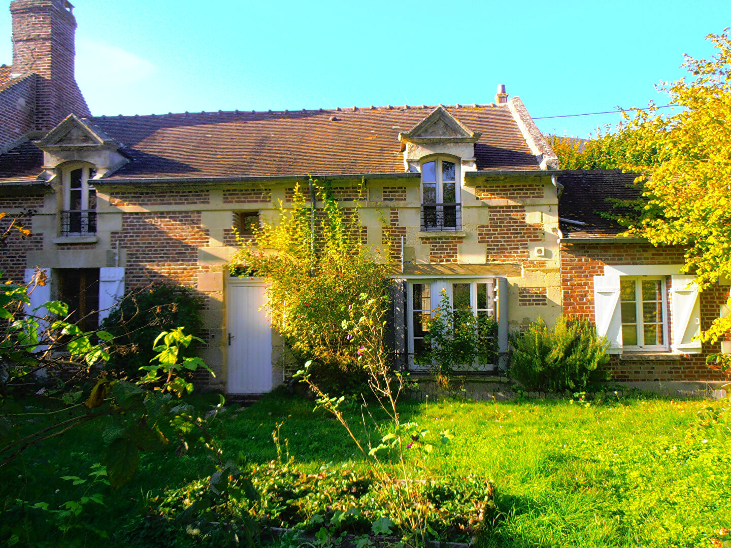 Sacy le Petit, Maison avec de beaux volumes