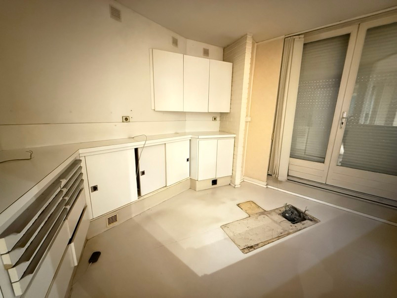 Photo Immeuble idéal pour bureaux, professions libérales ou commerces à Pont-Sainte-Maxence image 4/6