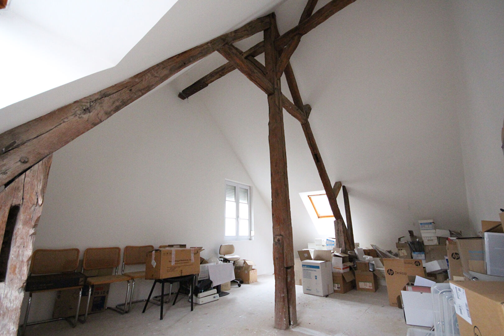 Photo Immeuble idéal pour bureaux, professions libérales ou commerces à Pont-Sainte-Maxence image 5/6