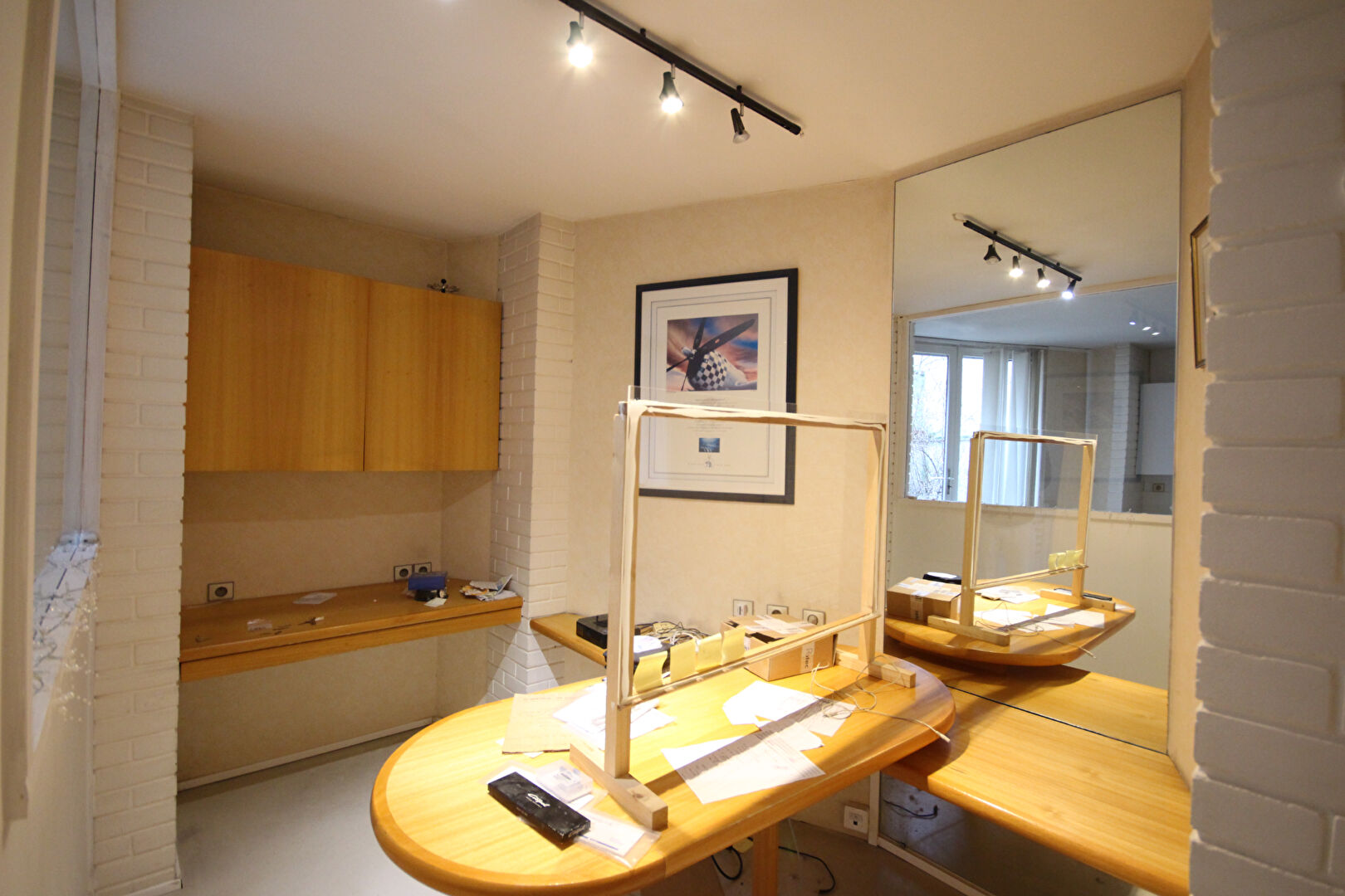 Photo Immeuble idéal pour bureaux, professions libérales ou commerces à Pont-Sainte-Maxence image 6/6