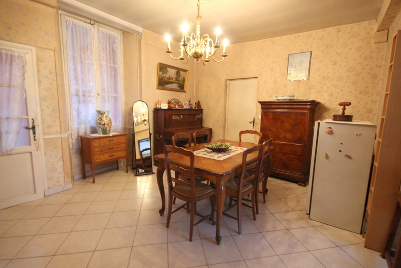 Photo Centre ville Pont Ste Maxence image 3/6
