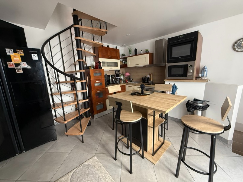 Appartement type 3 avec cour privative! Comme une petite maison au coeur de Pont-Sainte-Maxence