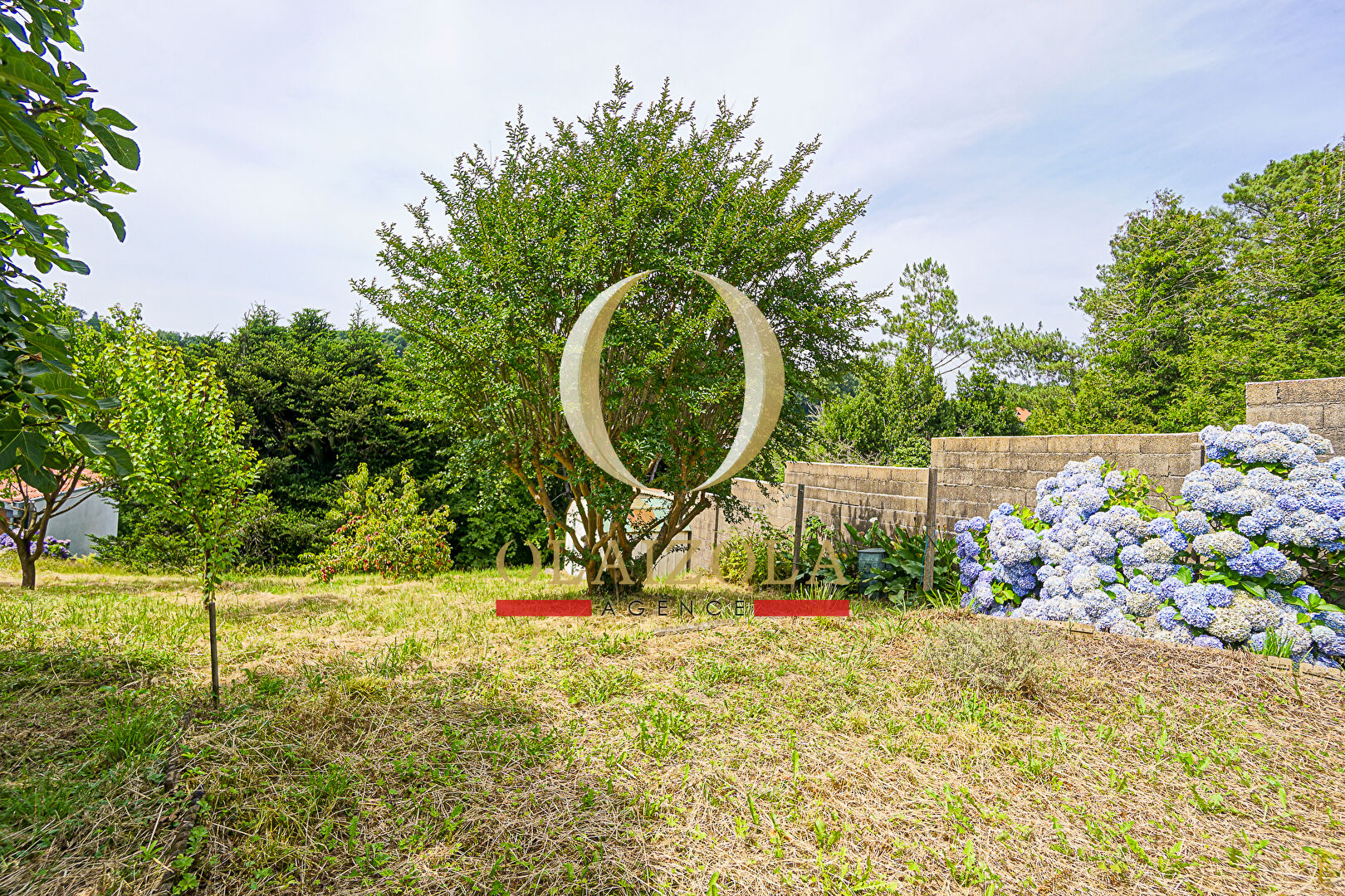 Agence immobilière de 
 AGENCE OLAIZOLA - Agence OLAIZOLA 
