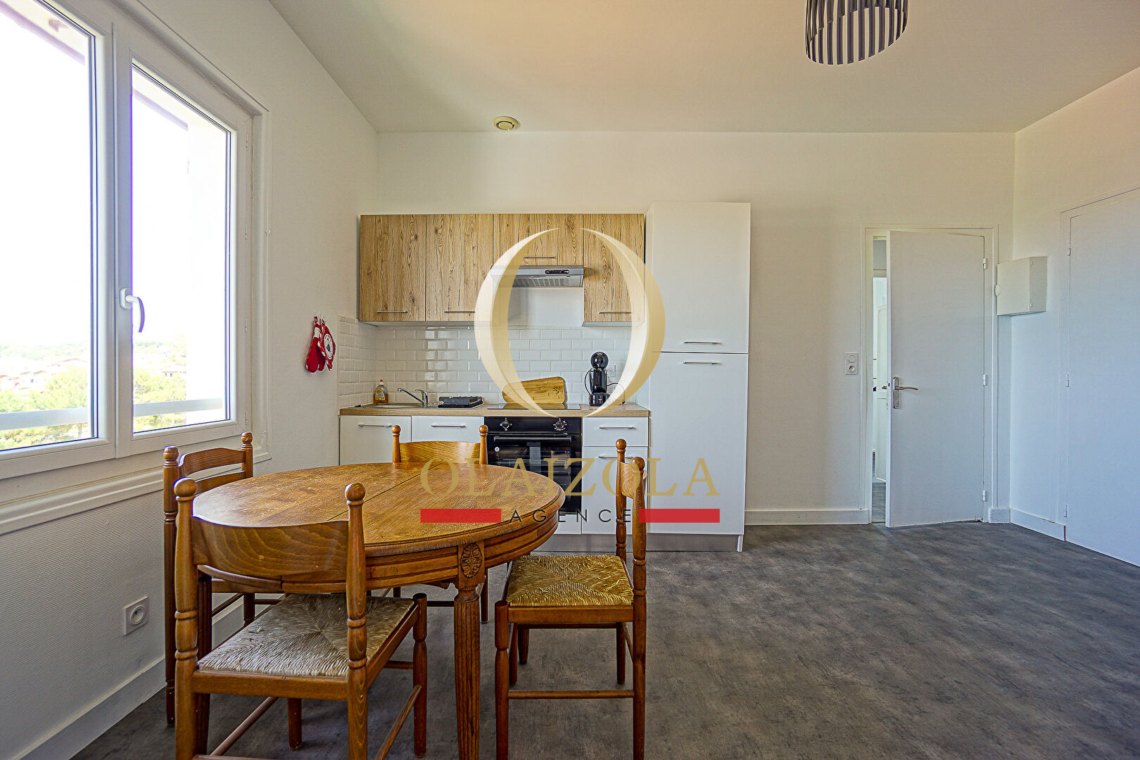 Photo BIARRITZ MILADY - LOCATION A L'ANNEE - T3 meublé image 2/6