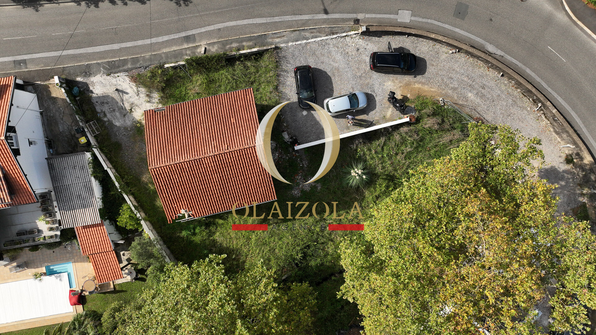Photo BIDART - Terrain à bâtir viabilisé à deux pas du centre du village. image 5/6