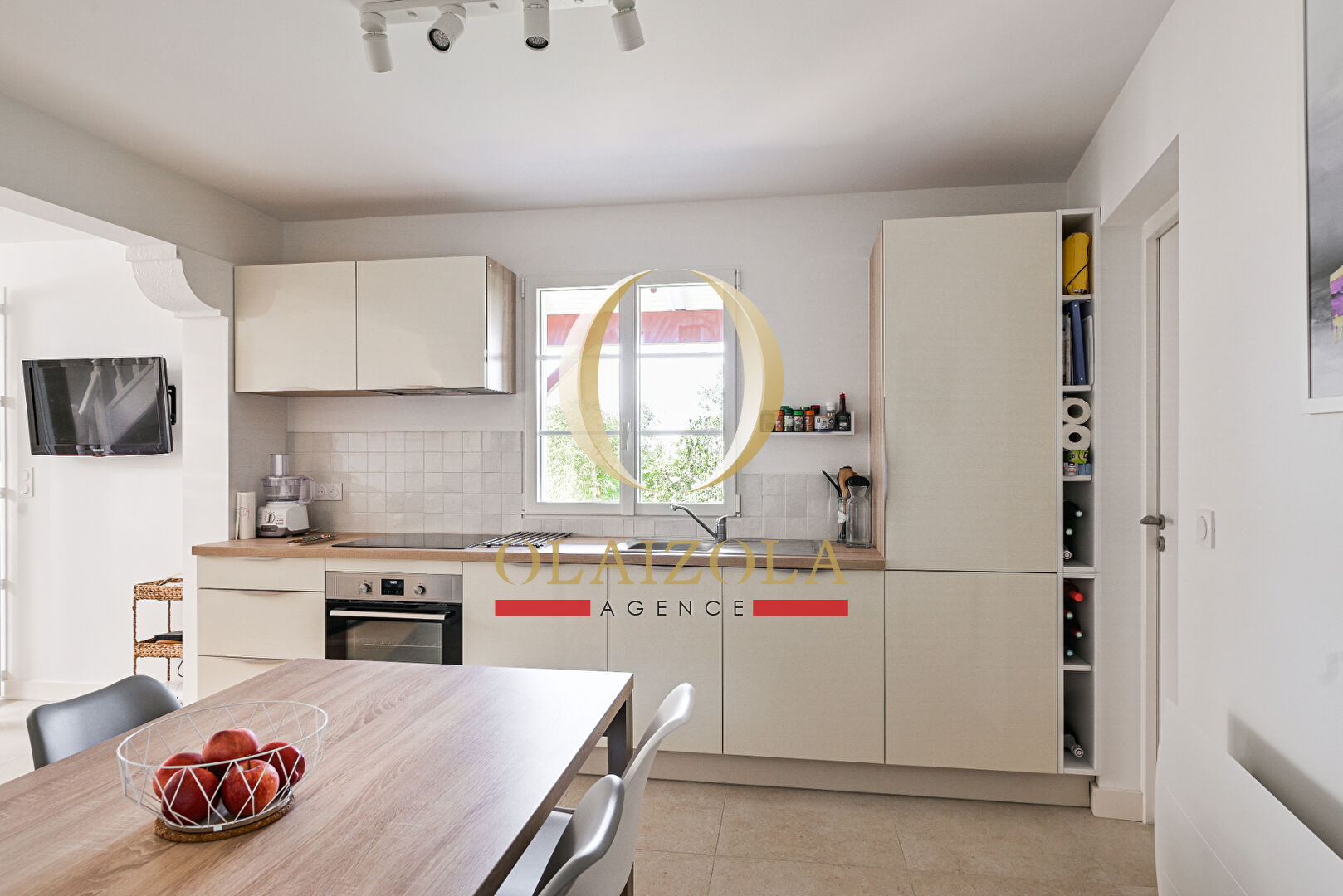 Photo GUÉTHARY - Appartement avec belle terrasse proche toutes commodités. image 6/6