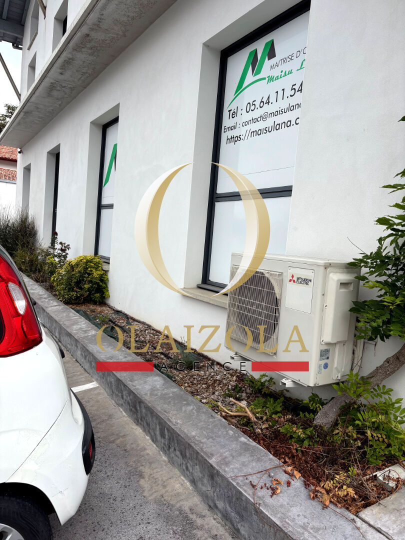 Photo ASCAIN -MURS:Local d'activité :41 m2 aménagé, image 2/2