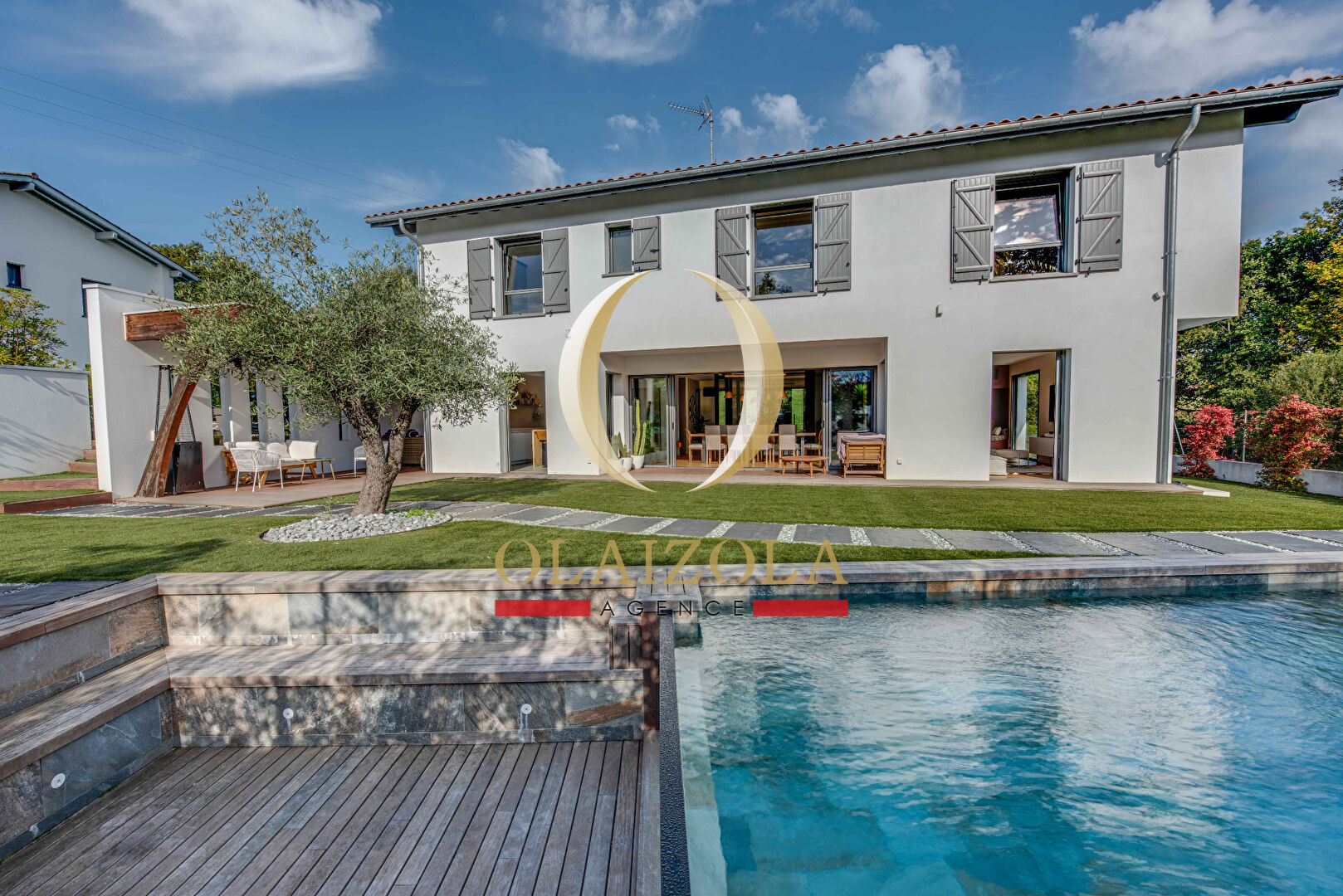 Agence immobilière de 
 AGENCE OLAIZOLA - Agence OLAIZOLA 
