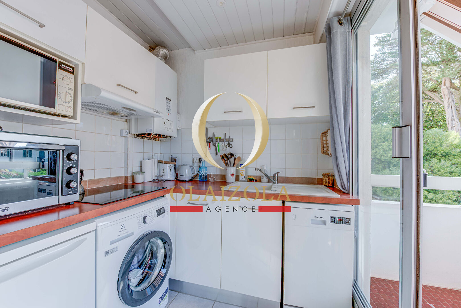 Photo BIARRITZ -  Appartement T1 bis avec terrasse et parking dans un environnement calme image 5/6