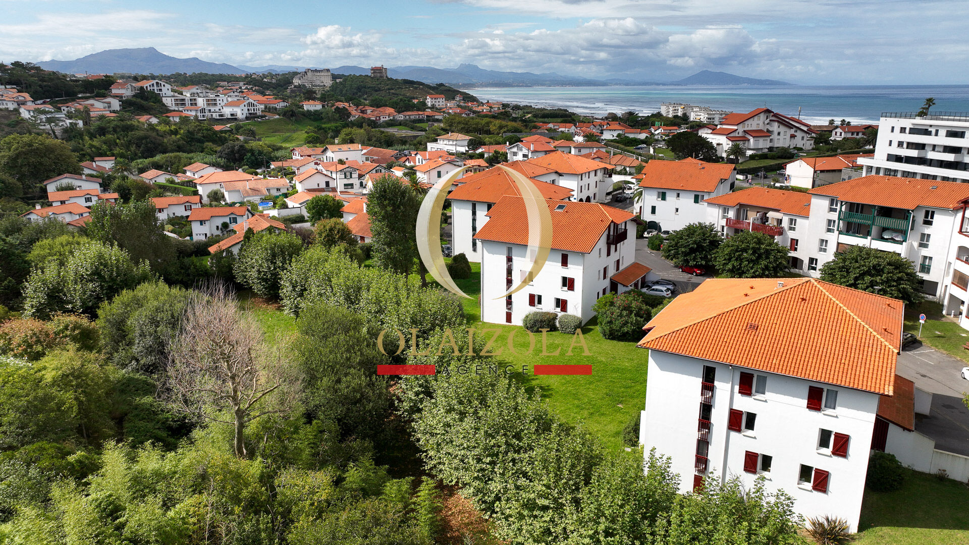 Photo BIARRITZ : Appartement T4 lumineux avec terrasse, garage et double exposition dans quartier calme image 1/6