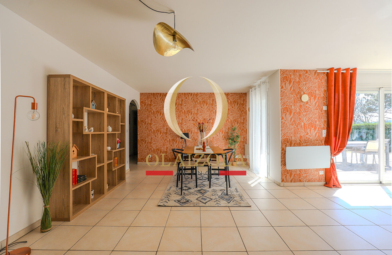 Photo SAINT JEAN DE LUZ / ACOTZ  - Maison de plain-pied 4 pièces avec garage et beau jardin. image 3/6