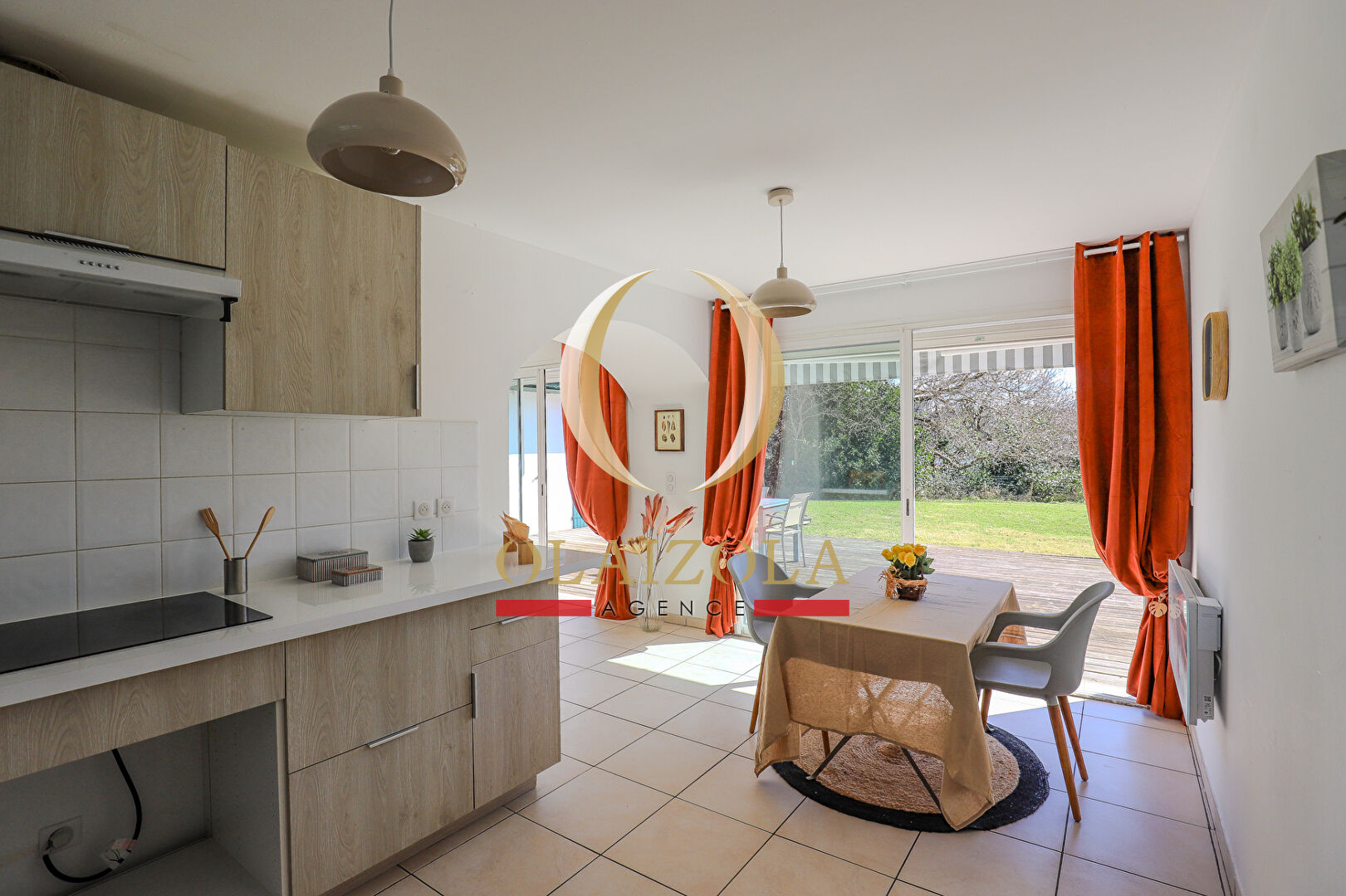 Photo SAINT JEAN DE LUZ / ACOTZ  - Maison de plain-pied 4 pièces avec garage et beau jardin. image 5/6