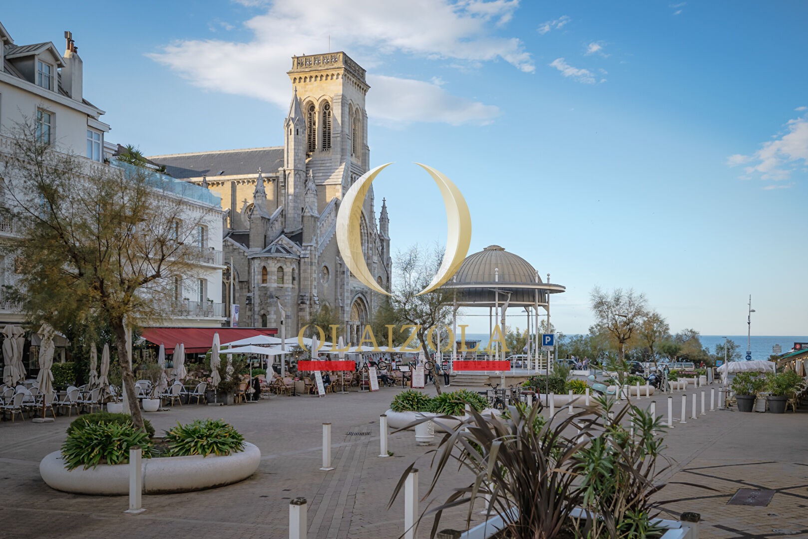 Photo BIARRITZ / MAZAGRAN - Appartement moderne entre la Grande Plage et la place Sainte-Eugénie image 1/6
