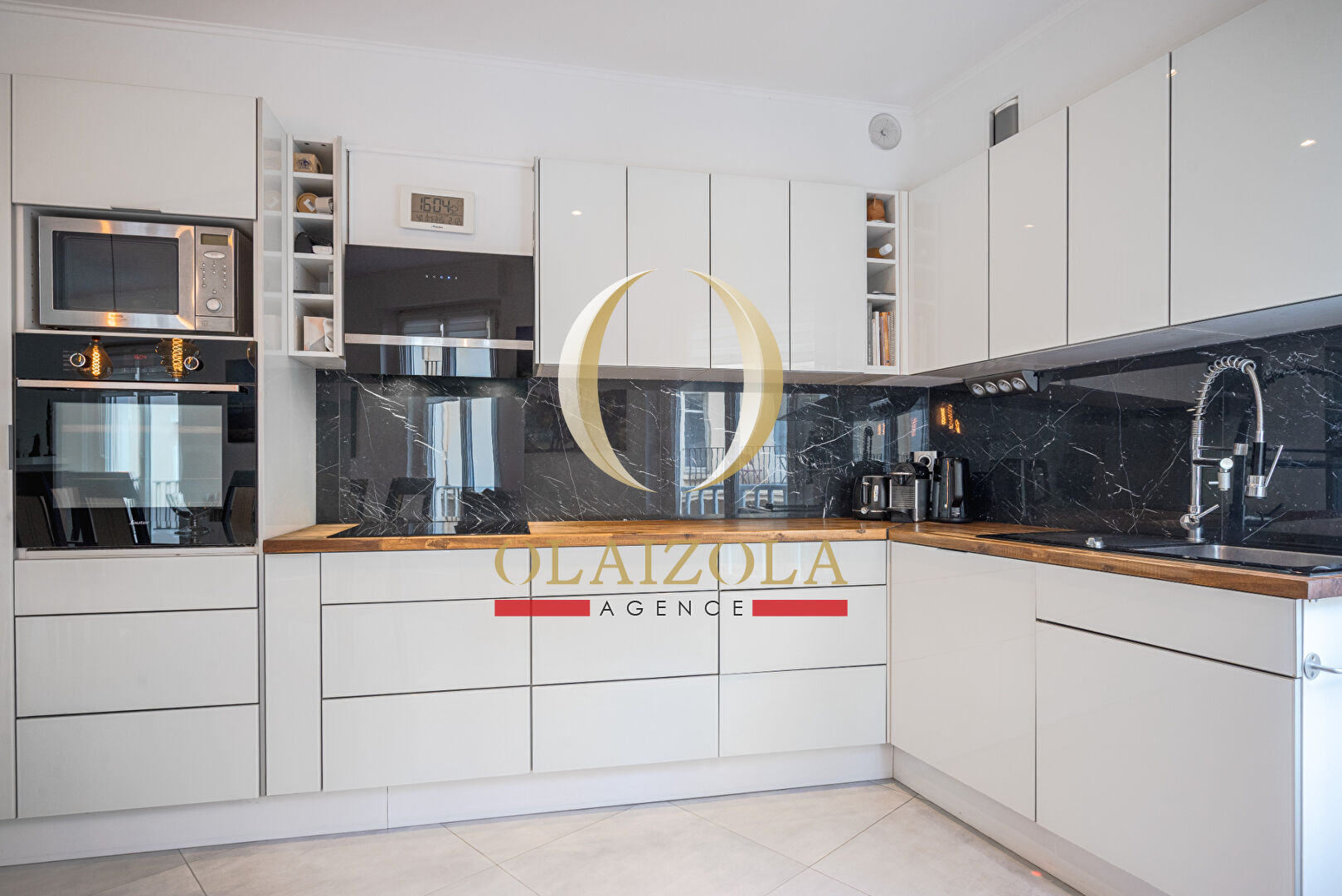 Photo BIARRITZ / MAZAGRAN - Appartement moderne entre la Grande Plage et la place Sainte-Eugénie image 3/6