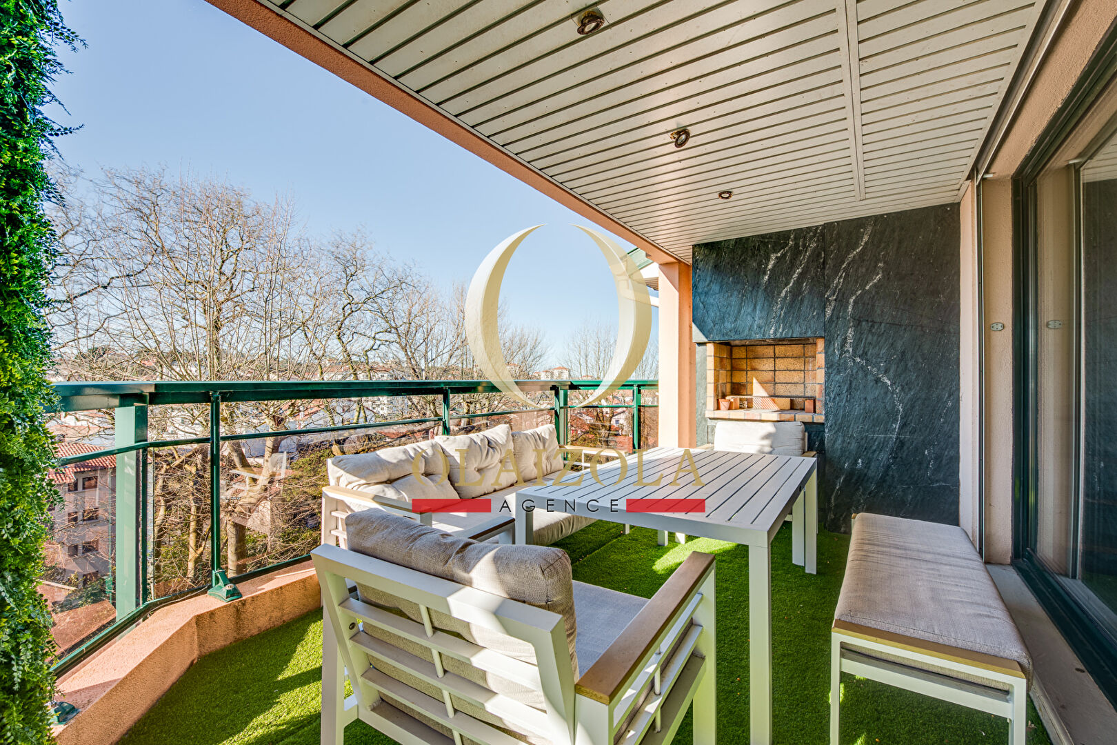 Agence immobilière de 
 AGENCE OLAIZOLA - Agence OLAIZOLA 
