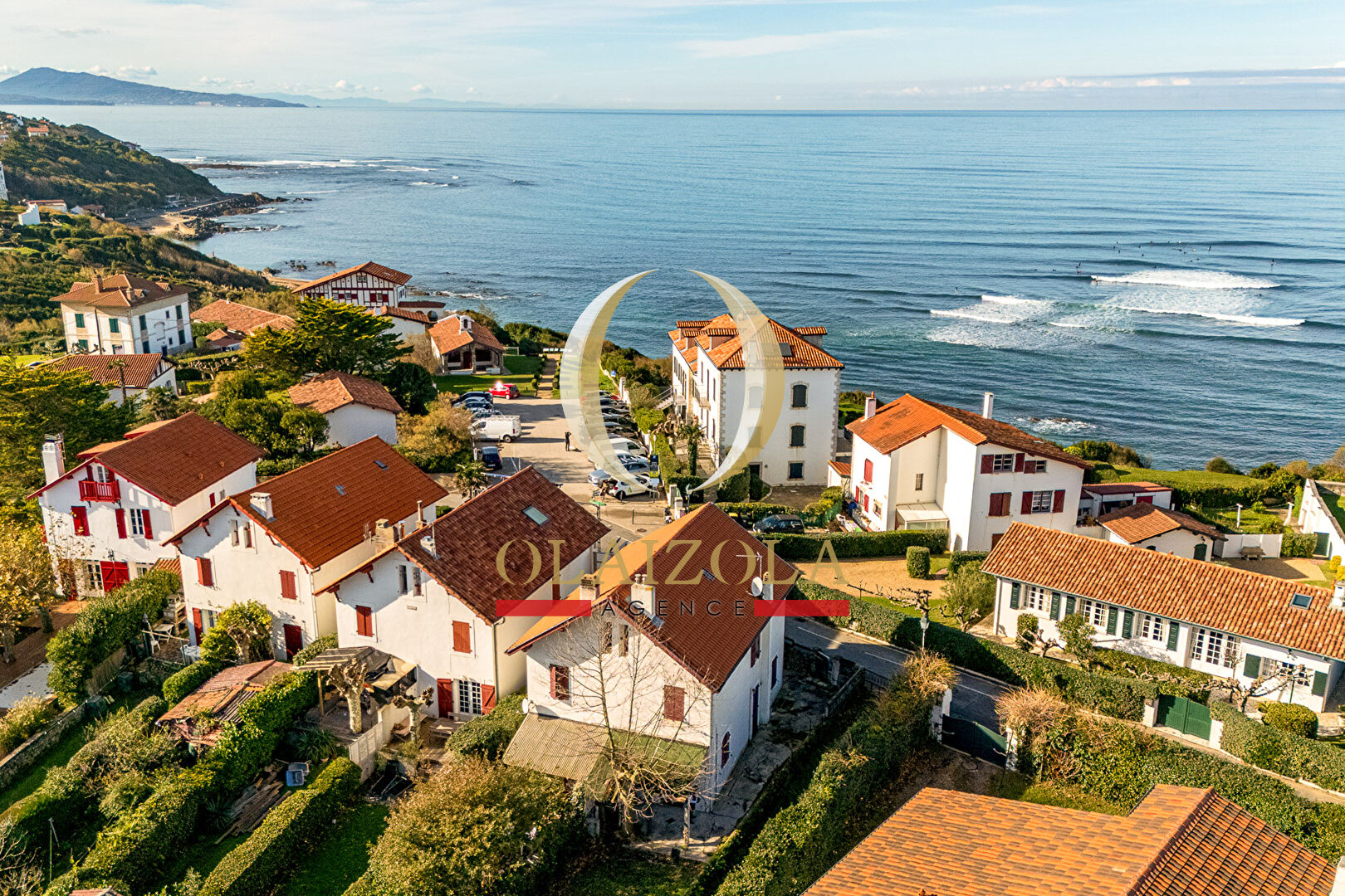 BIDART / PARLEMENTIA - Maison avec deux logements, situation exceptionnelle.