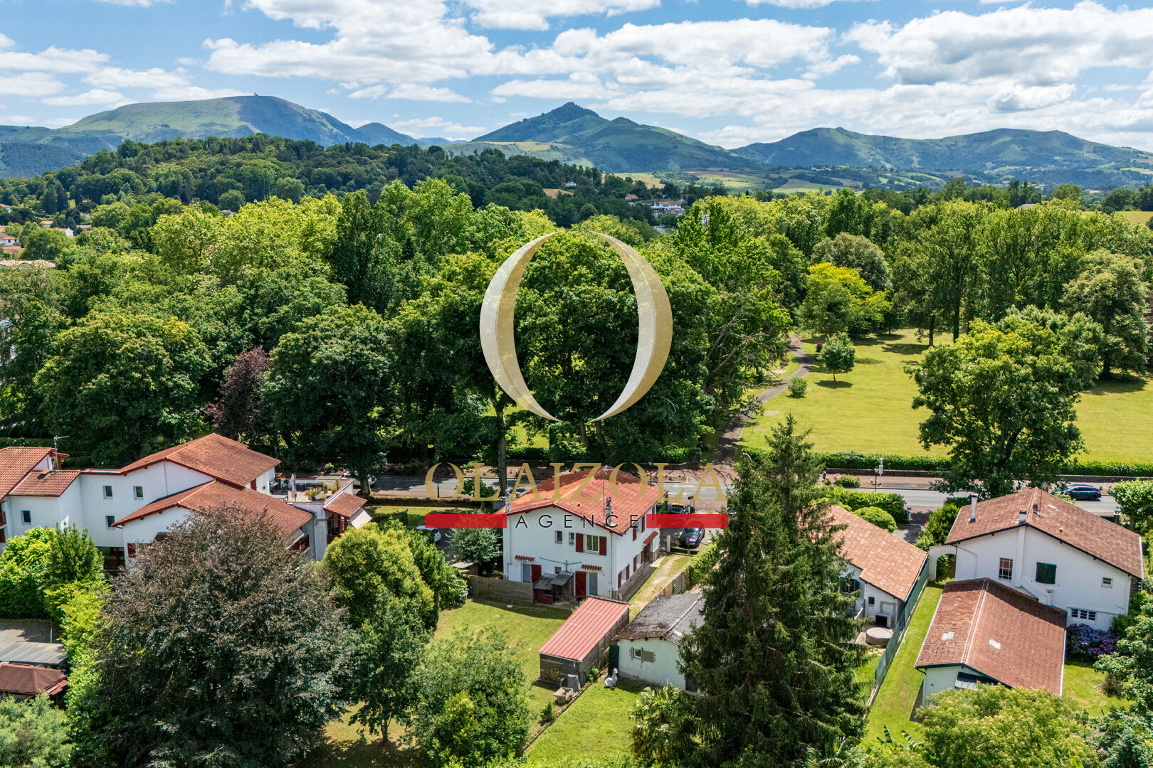 Agence immobilière de 
 AGENCE OLAIZOLA - Agence OLAIZOLA 
