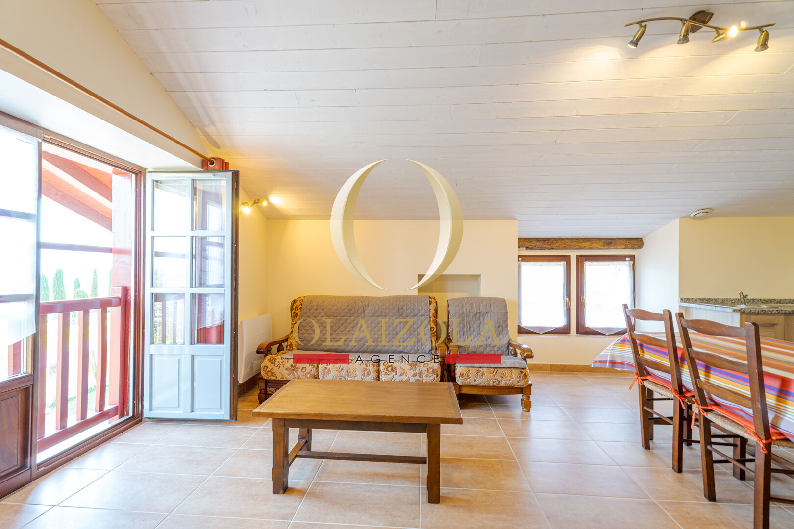 Agence immobilière de 
 AGENCE OLAIZOLA - Agence OLAIZOLA 
