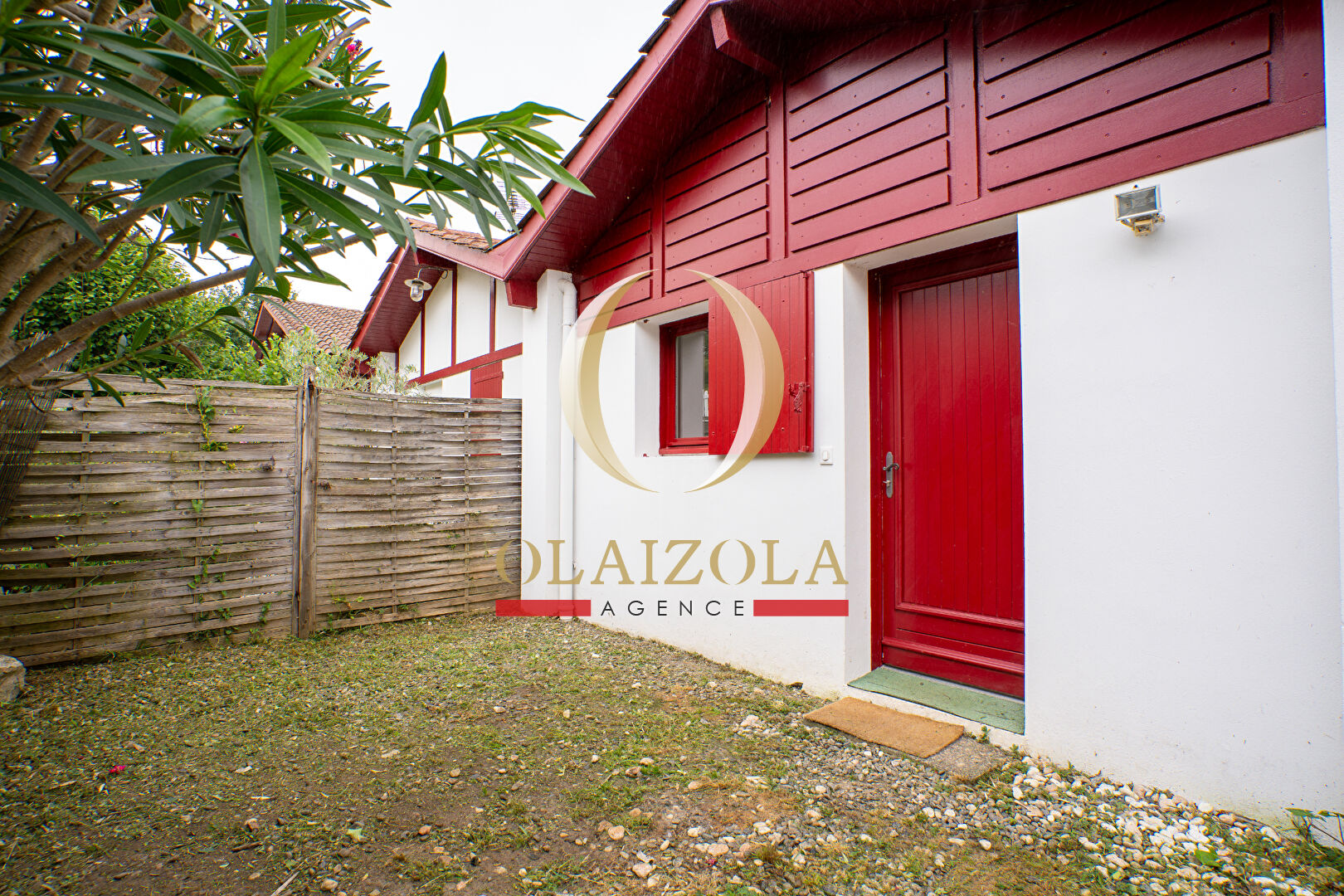 Agence immobilière de 
 AGENCE OLAIZOLA - Agence OLAIZOLA 
