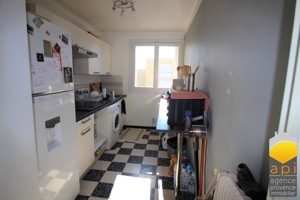 Photo BEAU T5 AVEC GRAND BALCON ET DOUBLE GARAGE ! image 3/5