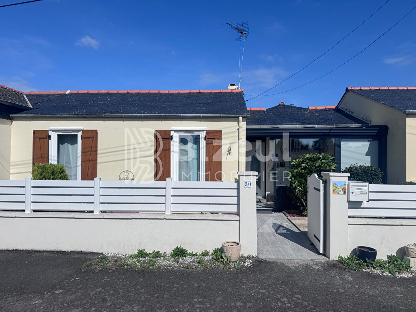 Agence immobilière de AGENCE BIZEUL - AGENCE BIZEUL ST SERVAN
