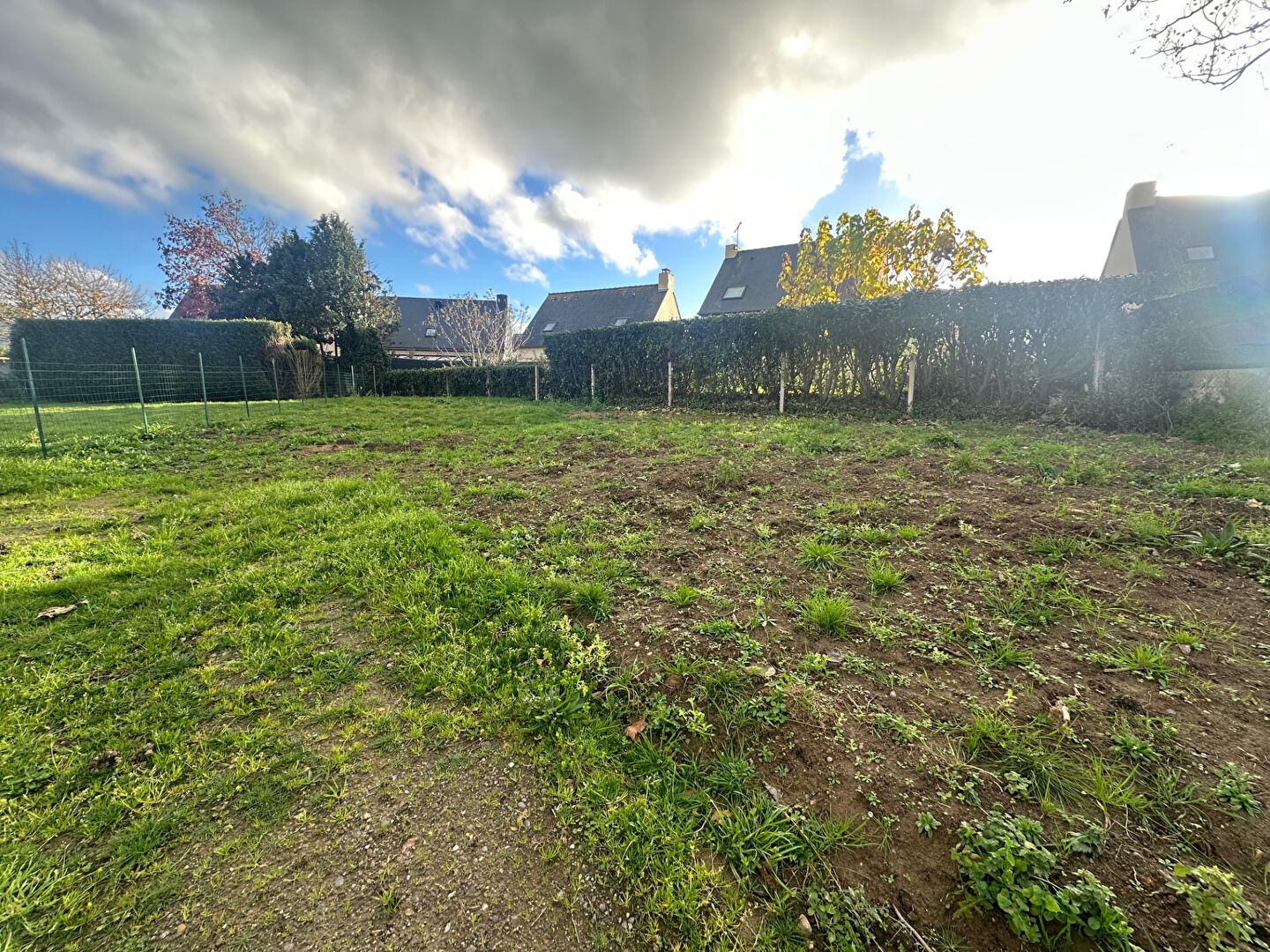 TERRAIN CONSTRUCTIBLE ST JOUAN DES GUERETS CENTRE