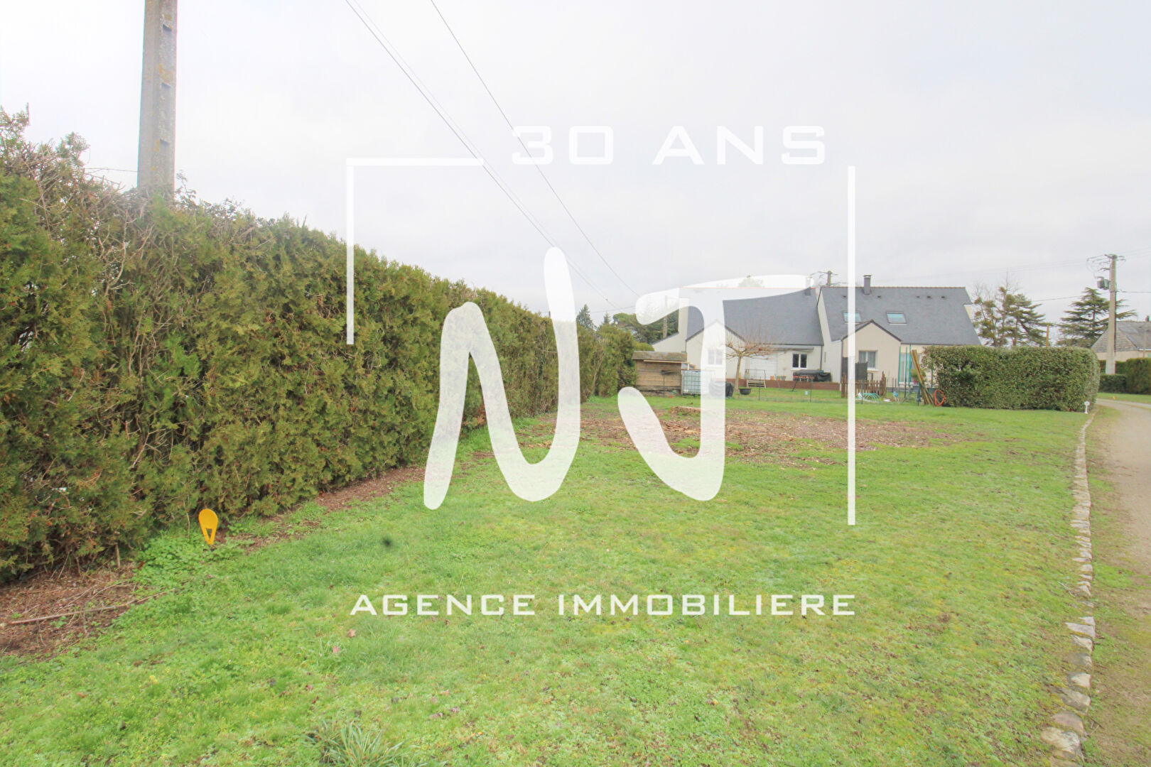 Terrain à Batir de 323 m² – ANDARD