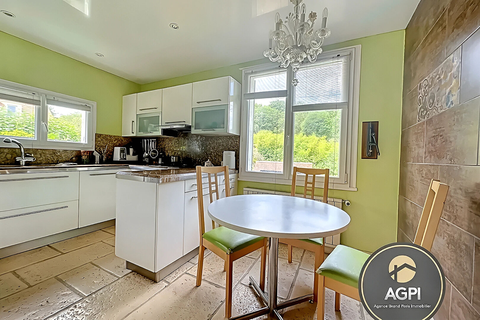 Photo Maison Vauhallan 7 pièce(s) 140 m2 avec sous-sol total image 3/6