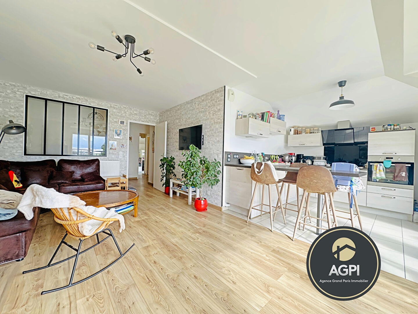 Appartement 4 pièces traversant  de 78 m2 à vendre