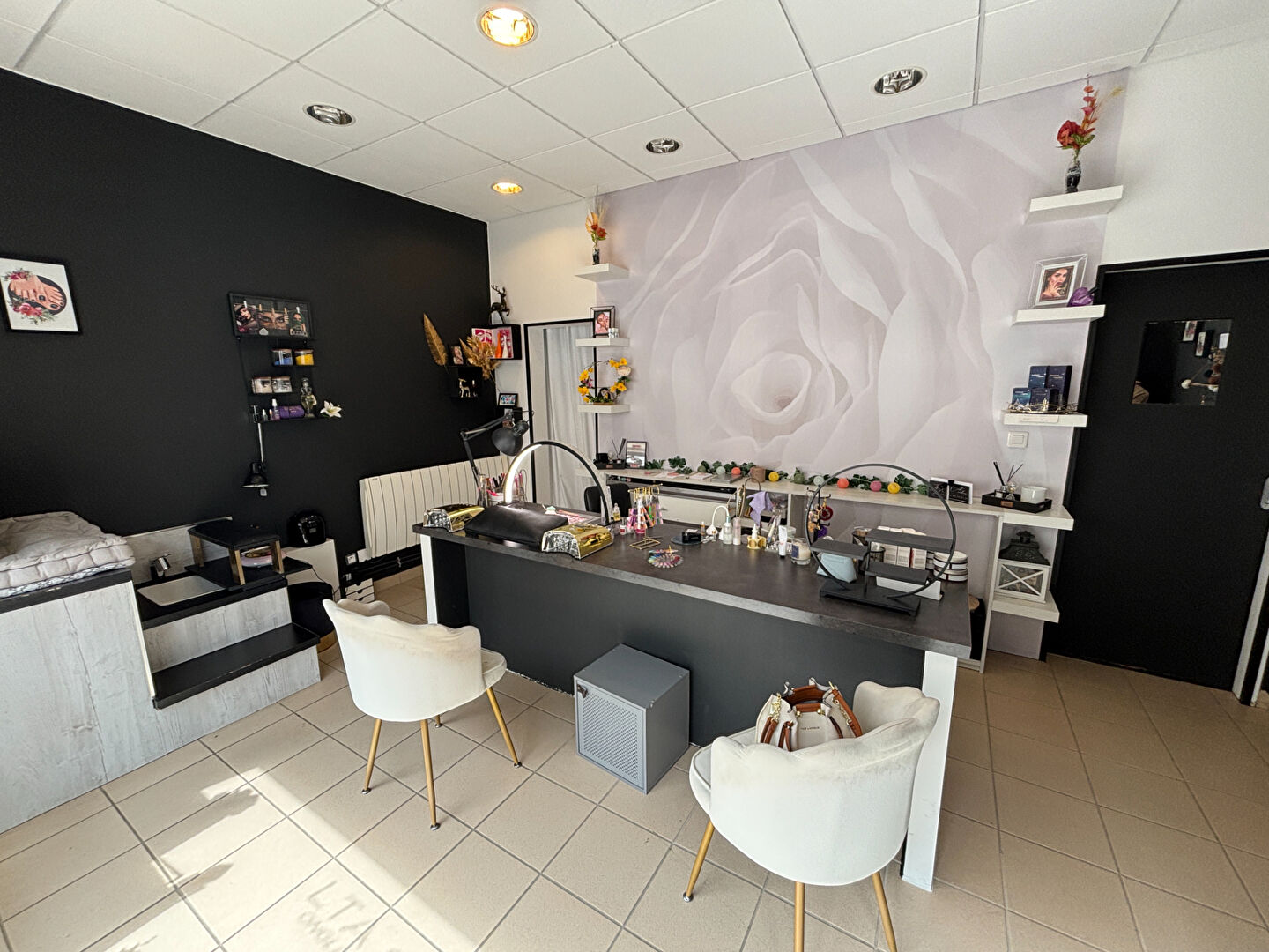 Photo LOCAL COMMERCIAL CENTRE VILLE ABLIS image 1/6