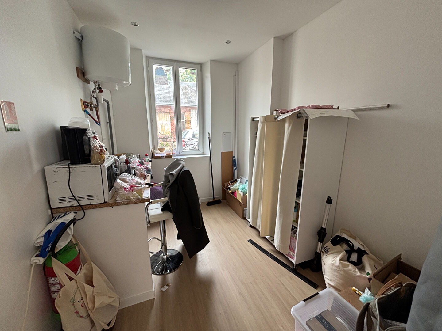 Photo LOCAL COMMERCIAL CENTRE VILLE ABLIS image 5/6