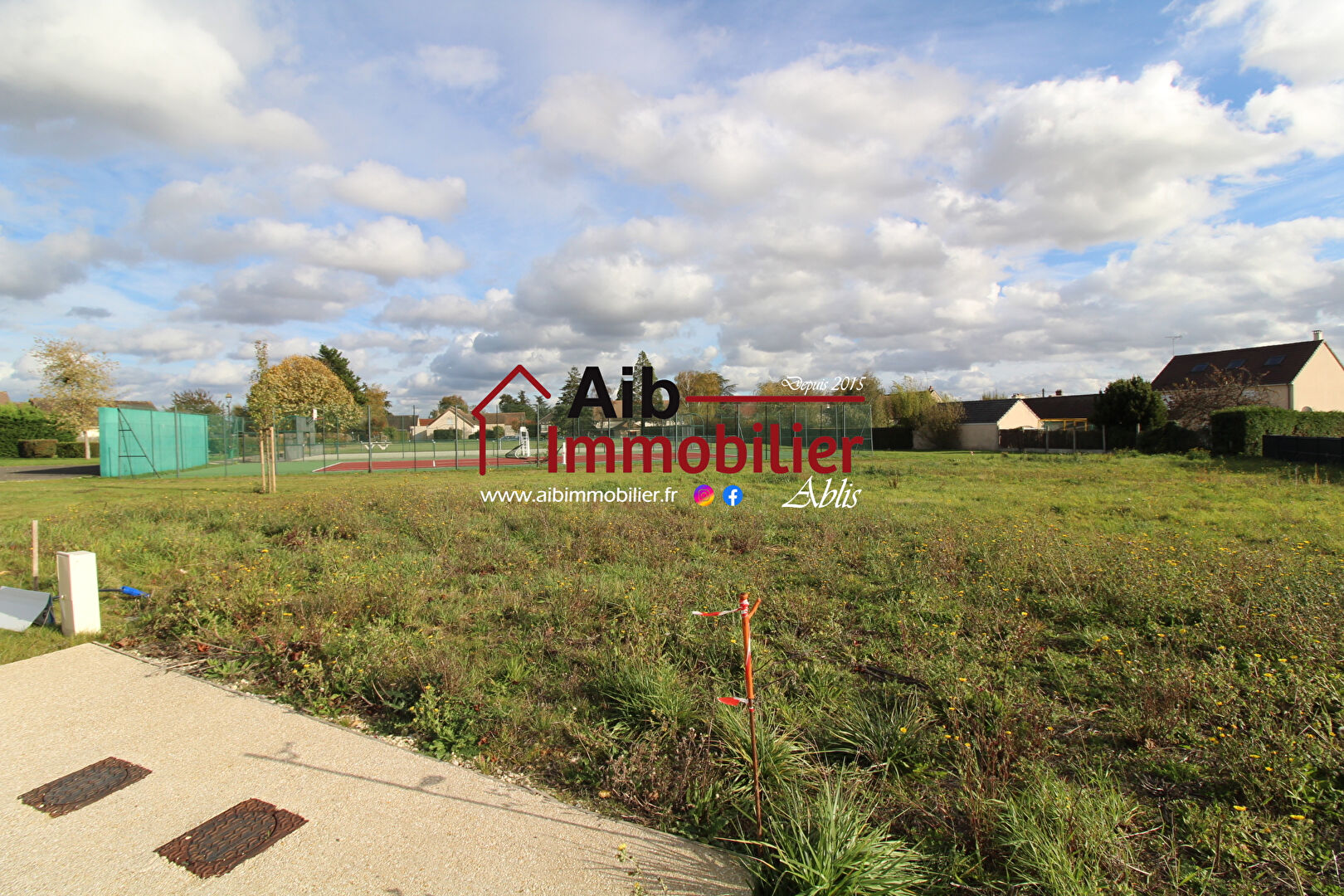 Terrain constructible proche Ablis 308 m2