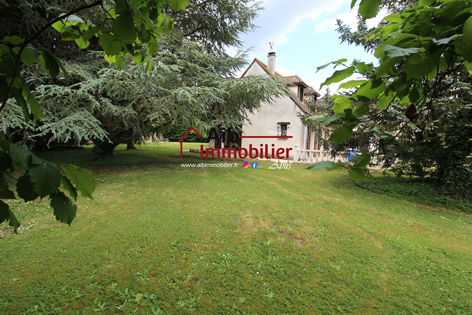 Photo EXCLUSIVITE Traditionnelle 78660 image 2/6