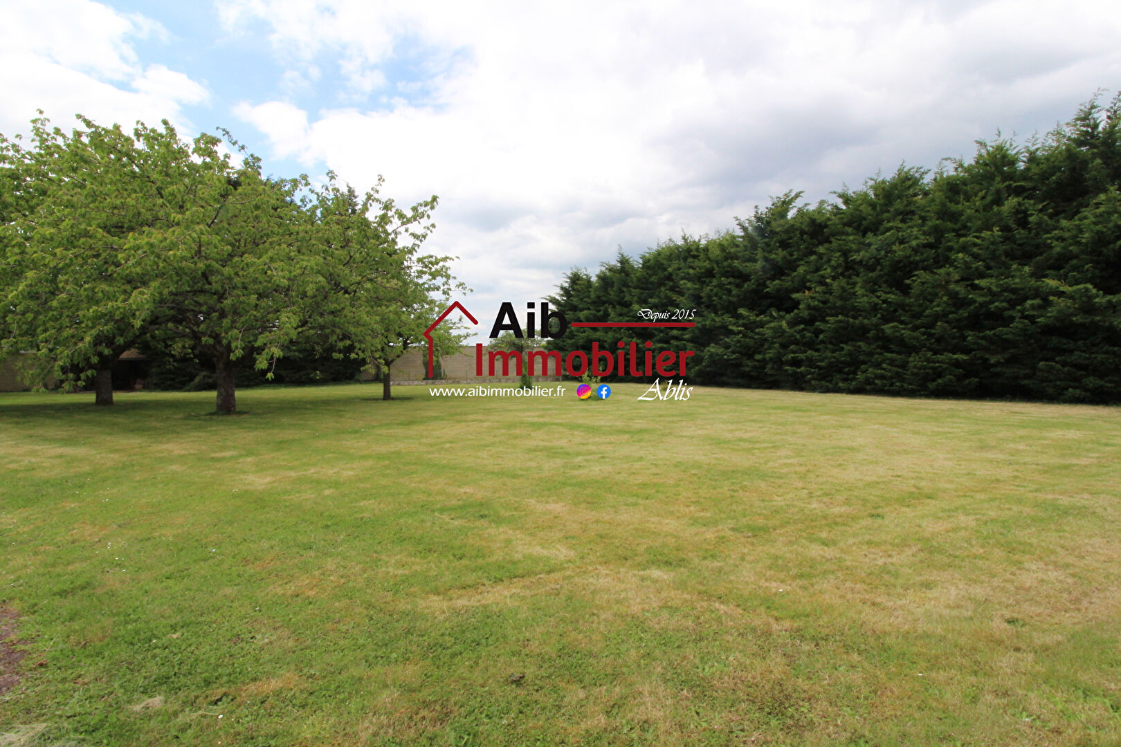 Photo EXCLUSIVITE Traditionnelle 78660 image 3/6