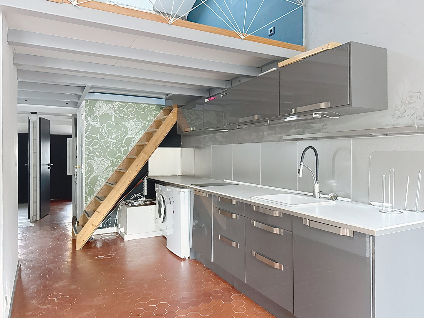 Photo Appartement Aix En Provence T2 bis de 45.65 m2 avec mezzanine et cave image 3/6