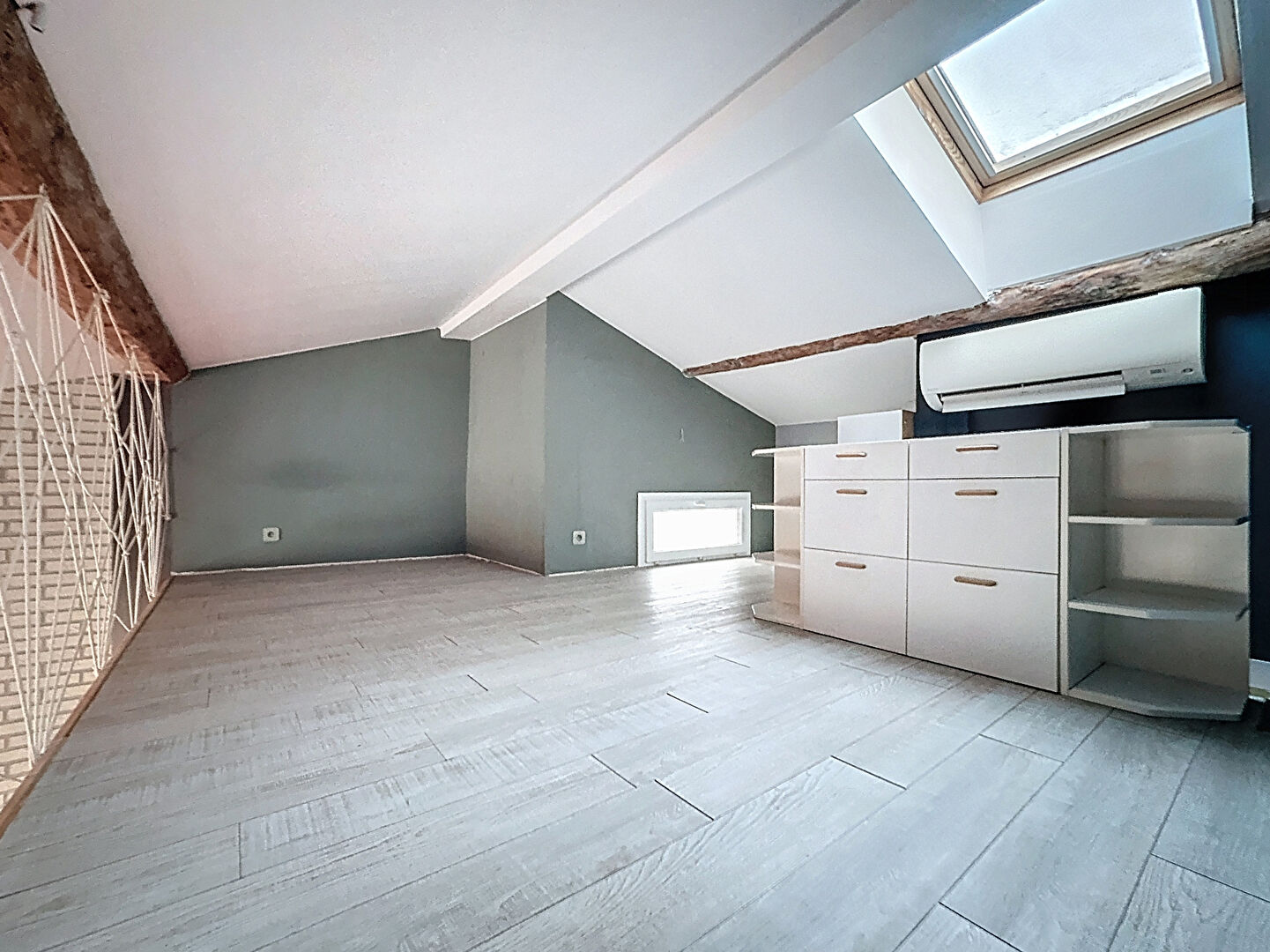 Photo Appartement Aix En Provence T2 bis de 45.65 m2 avec mezzanine et cave image 4/6