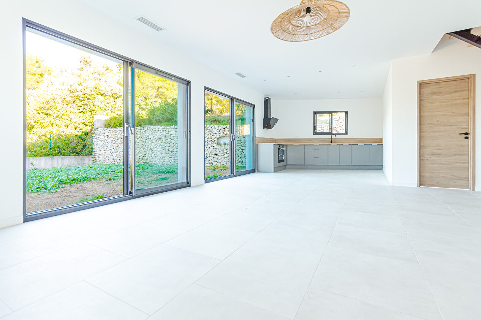 Maison architecte disponible immédiatement FDN 2%