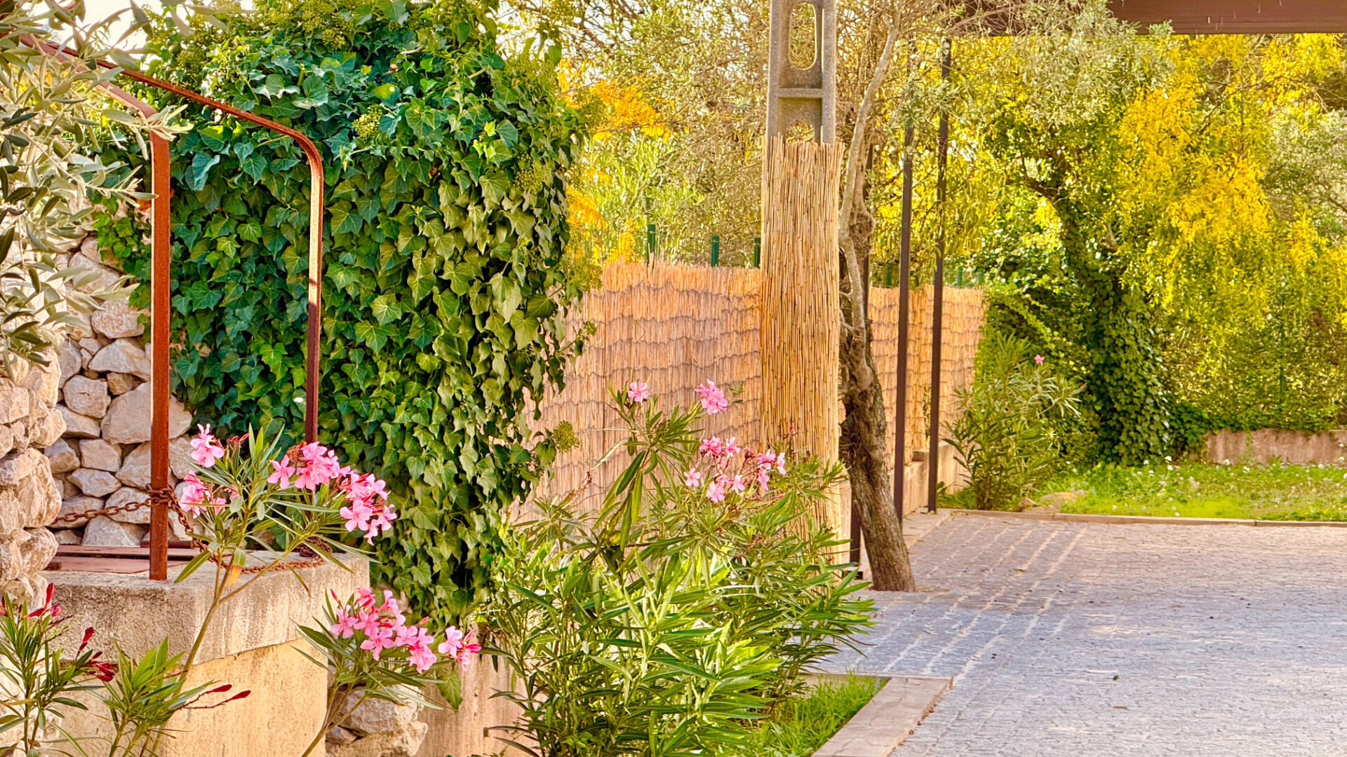 Photo Maison architecte disponible immédiatement FDN 2% image 2/6